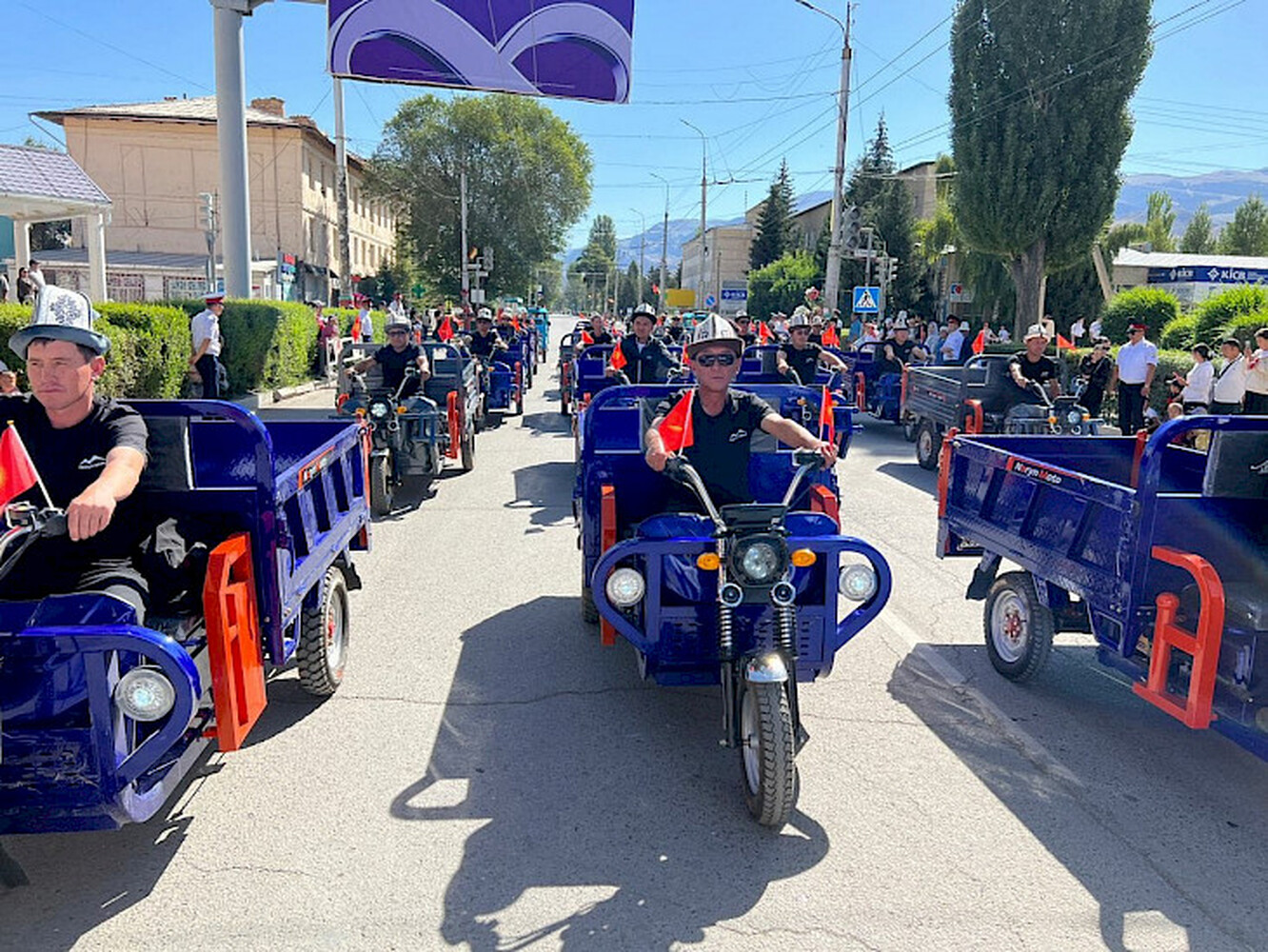 В Нарыне выпустили отечественные мотоциклы — Today.kg