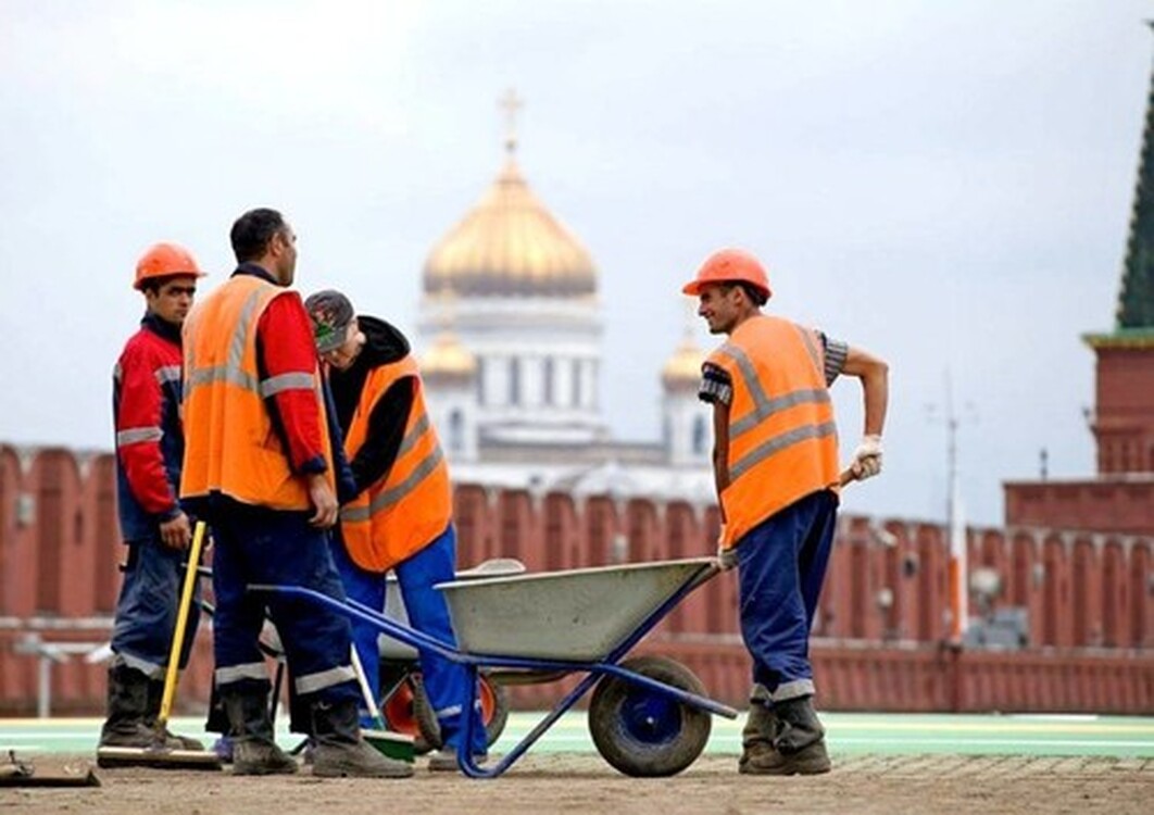 Мигрантов в России обяжут получать единый документ с электронным носителем — Today.kg