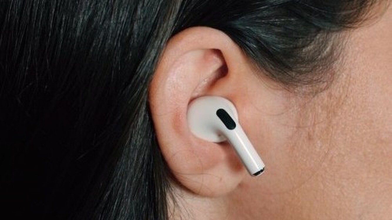 Apple снабдят AirPods функциями улучшения слуха, осанки и возможностью измерять температуру тела, - WSJ — Today.kg