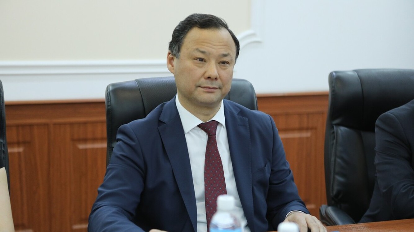 Глава МИД Казакбаев вышел на работу после COVID — Today.kg