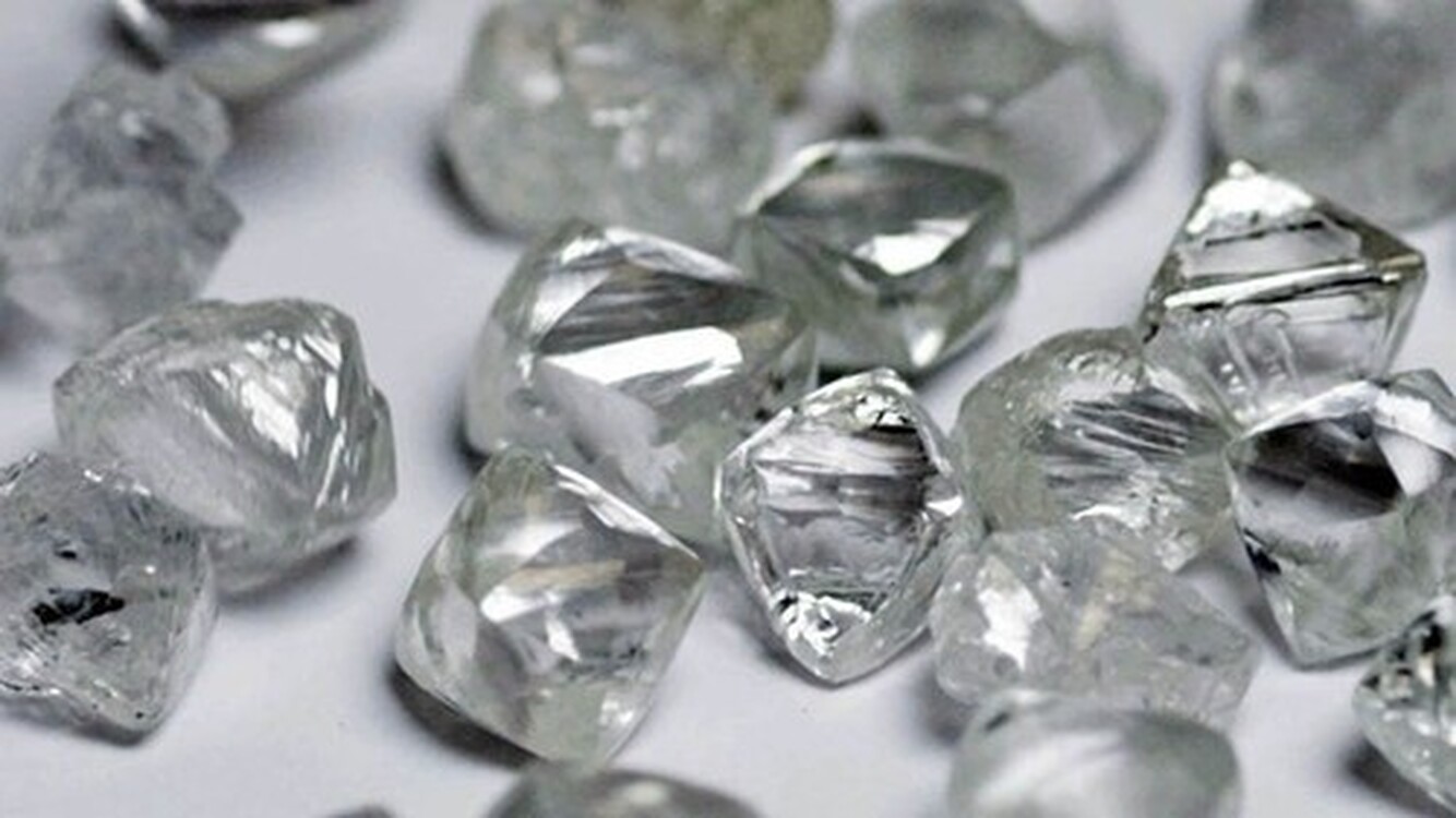 В Кыргызстане есть залежи алмазов. Новый закон о драгкамнях, возможно, позволит их добывать, - глава департамента К.Мадумаров — Today.kg