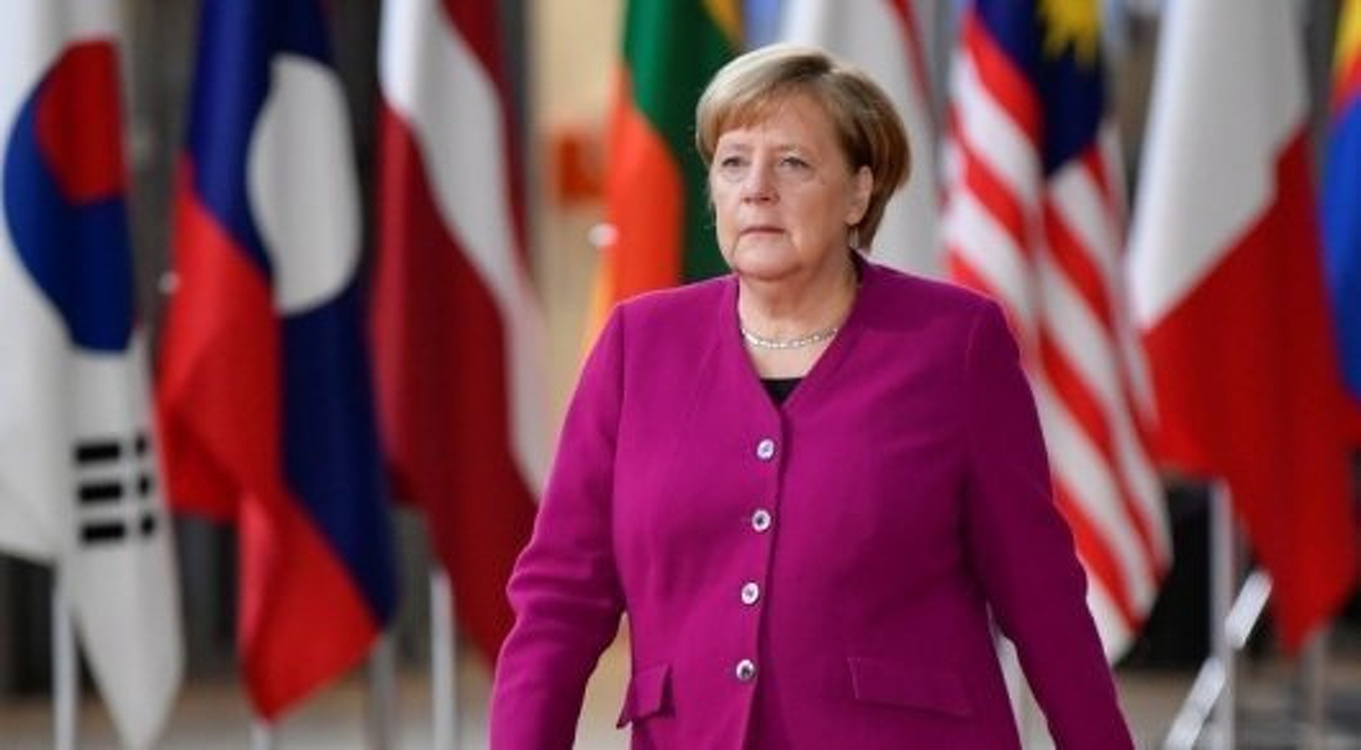 Немецкий врач объяснил приступы дрожи Меркель — Today.kg