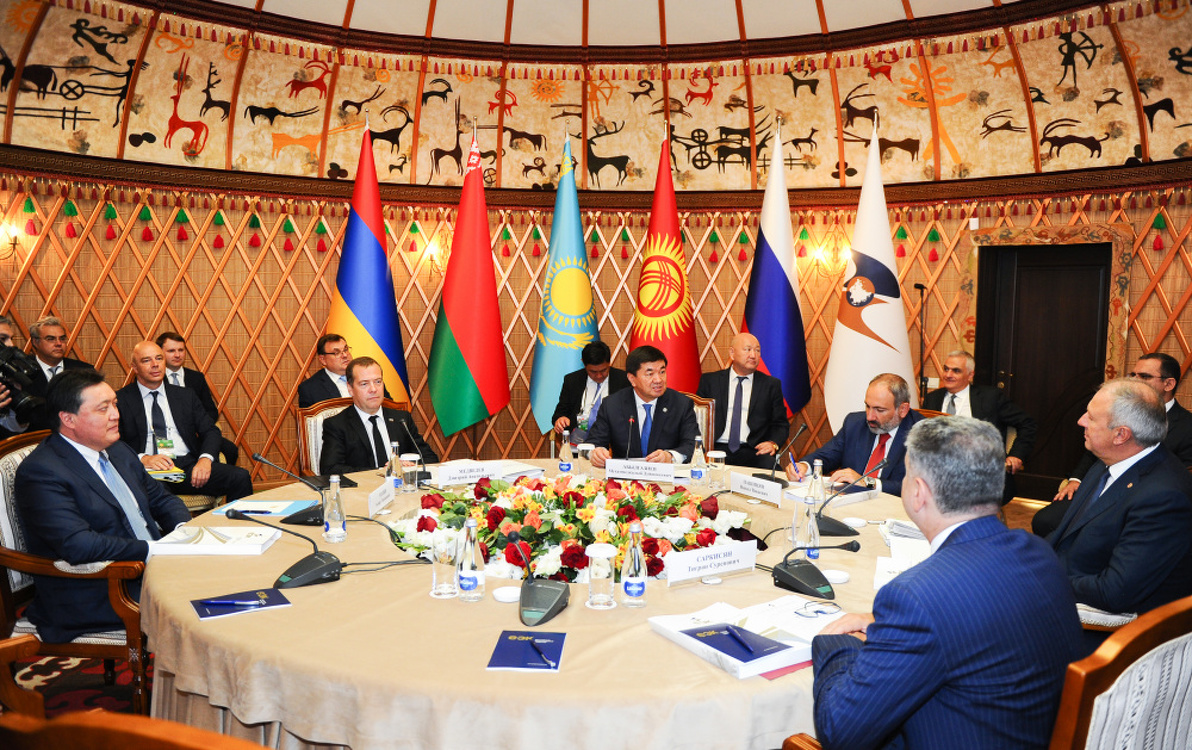В Чолпон-Ате проходит заседание Евразийского межправсовета ЕАЭС — Today.kg