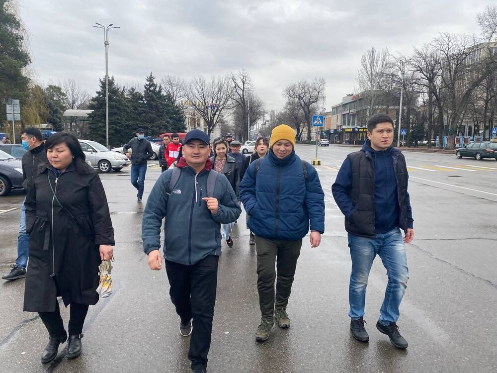 В Бишкеке прошел двадцать первый мирный марш за законность — Today.kg