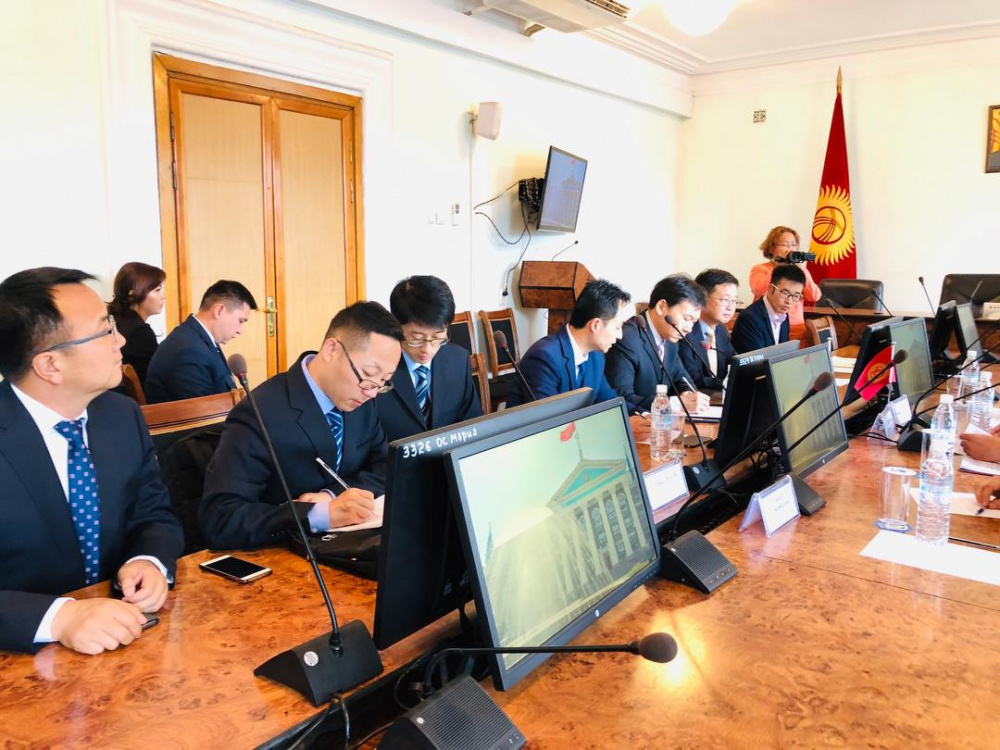 В Бишкек приехала китайская делегация. Начинается второй этап реконструкции дорог — Today.kg