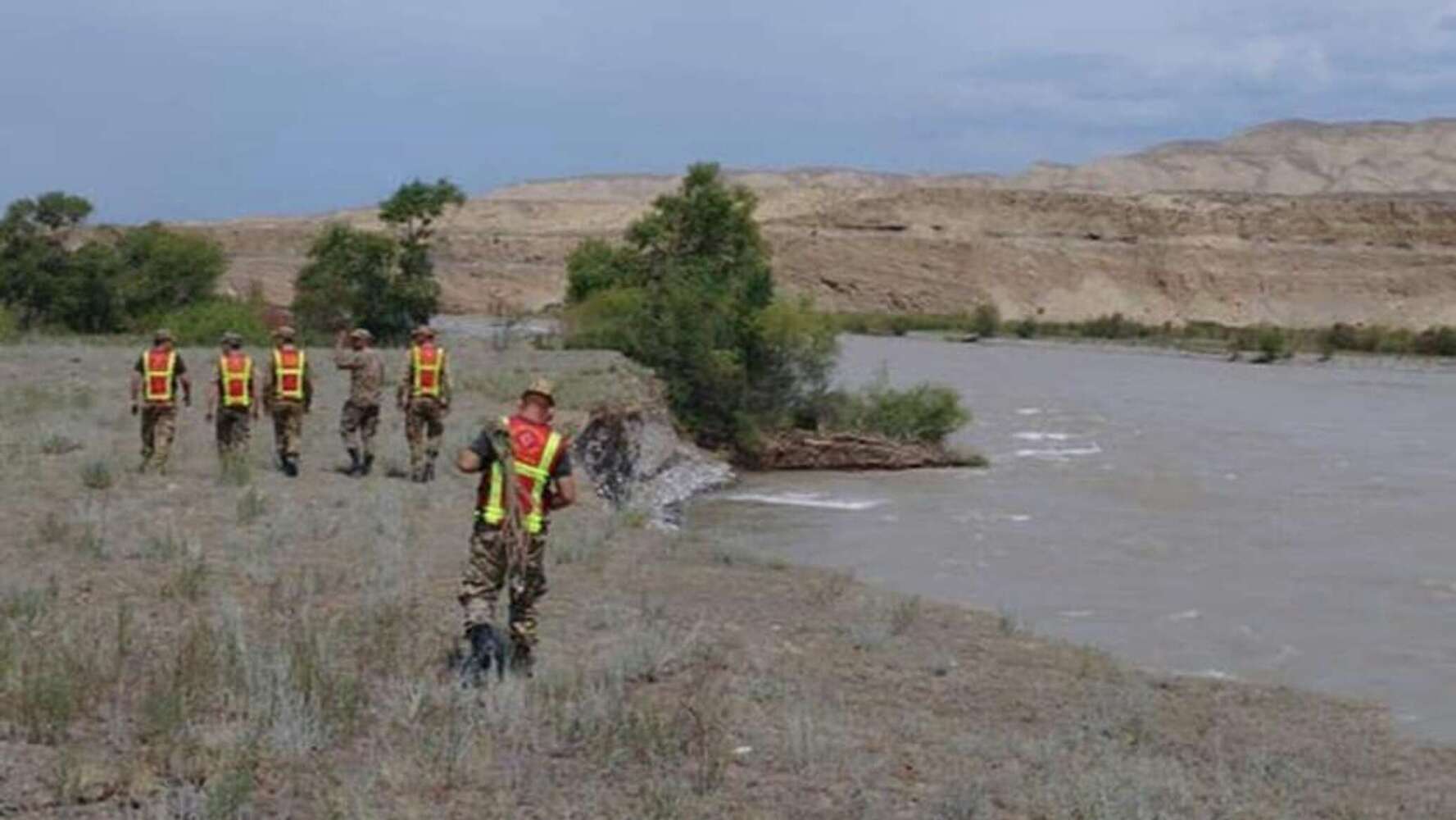 Найдено тело экскаваторщика, упавшего в реку Нарын — Today.kg