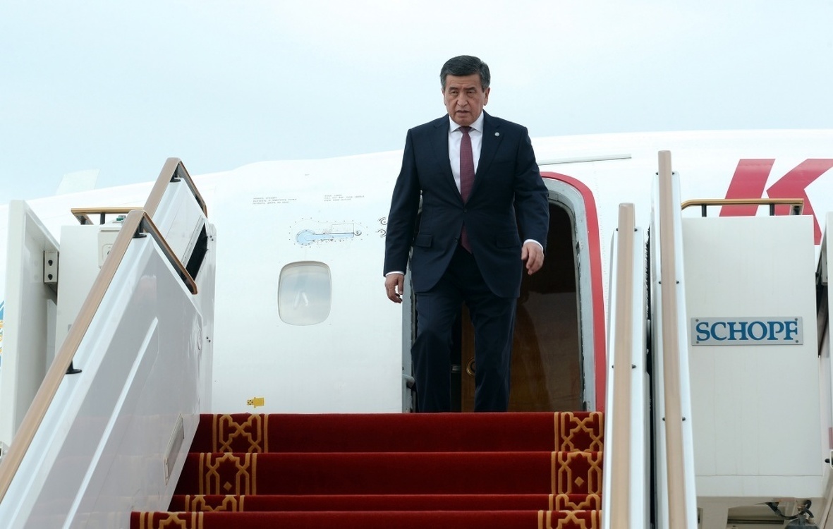 Президентский самолет с Жээнбековым не смог вылететь из Санкт-Петербурга — Today.kg