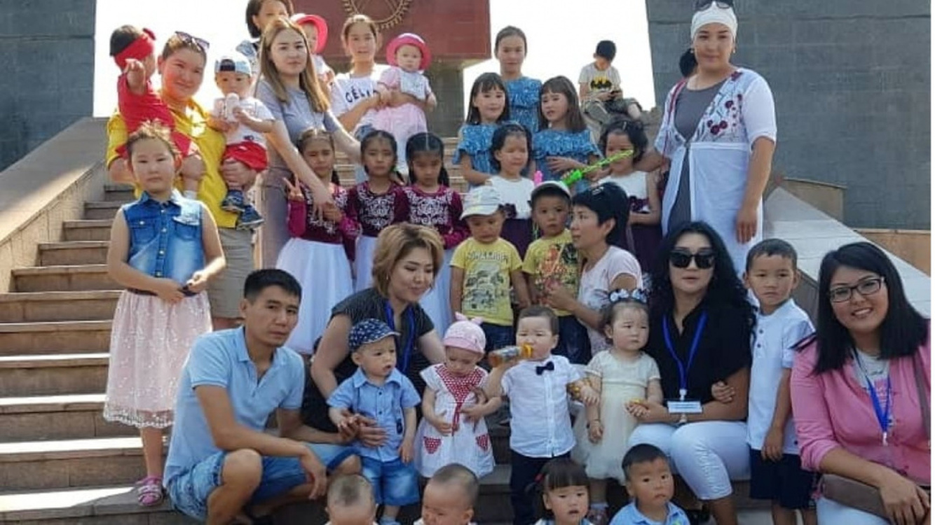 Фестиваль близнецов прошел в Бишкеке — Today.kg