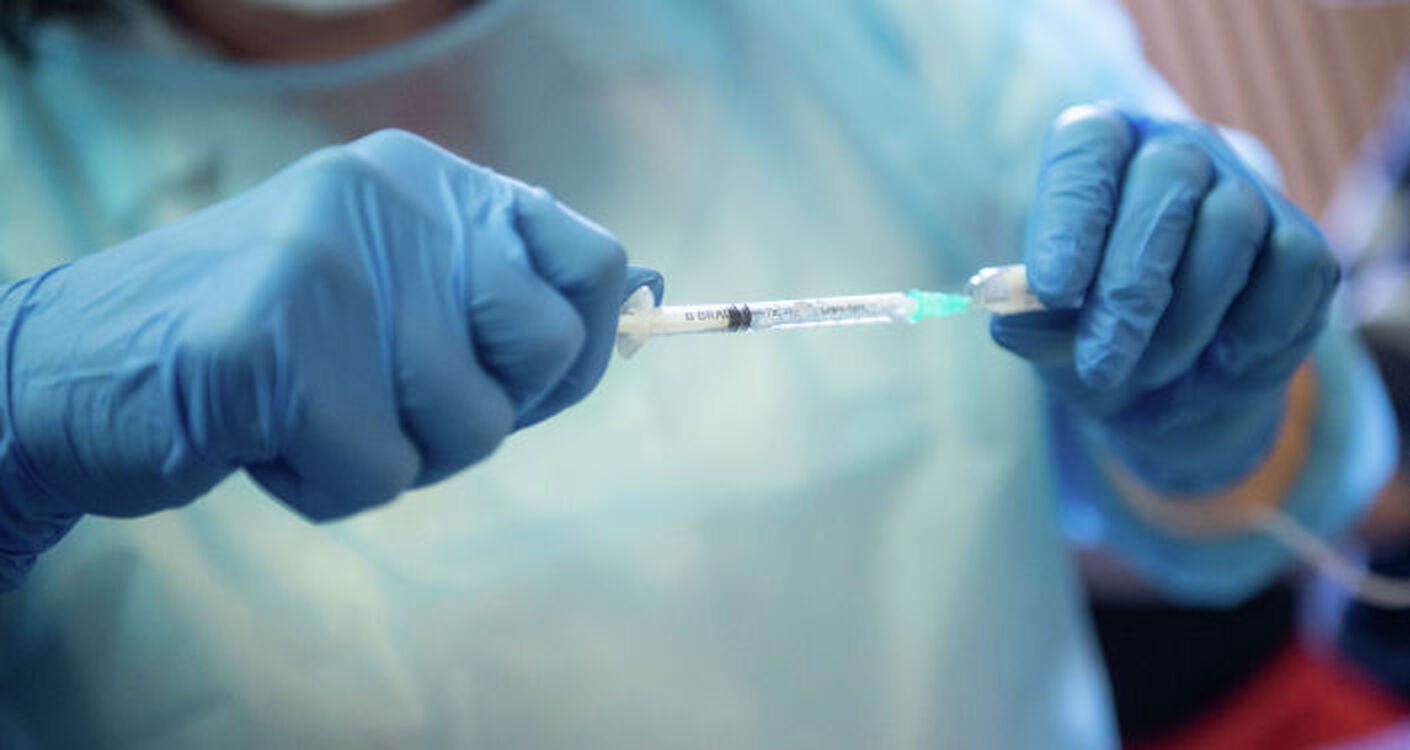 Вакцины могут перестать действовать против новых штаммов COVID — ученые — Today.kg