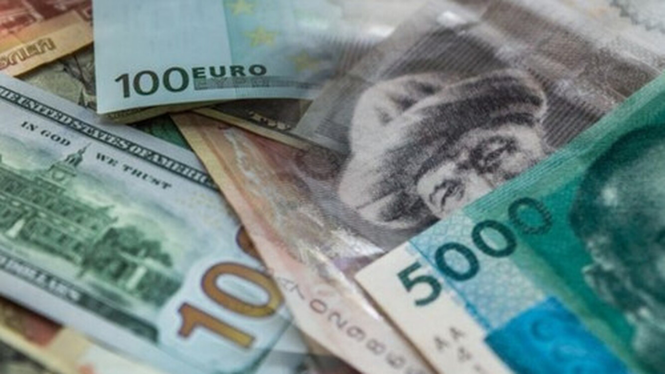 В НБКР рассказали, какими были курсы продаж рубля, евро, тенге и доллара в 2021 году — Today.kg