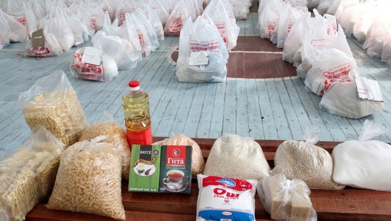 В период карантина свыше 525 тыс. семьям помощь оказана продуктами питания — Today.kg