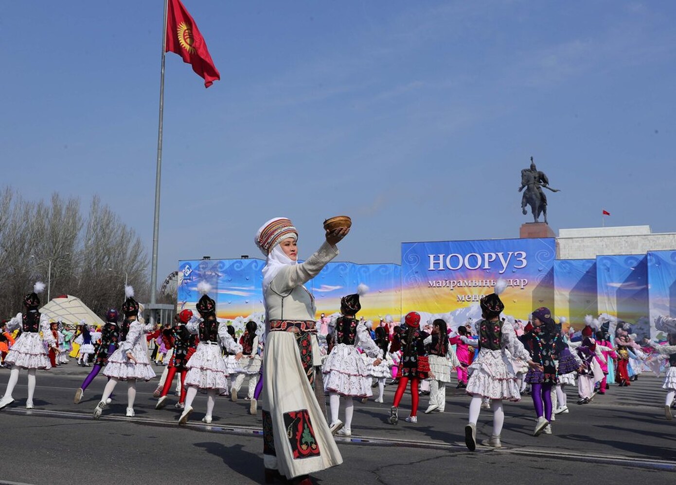 В марте у кыргызстанцев будут дополнительные выходные — Today.kg