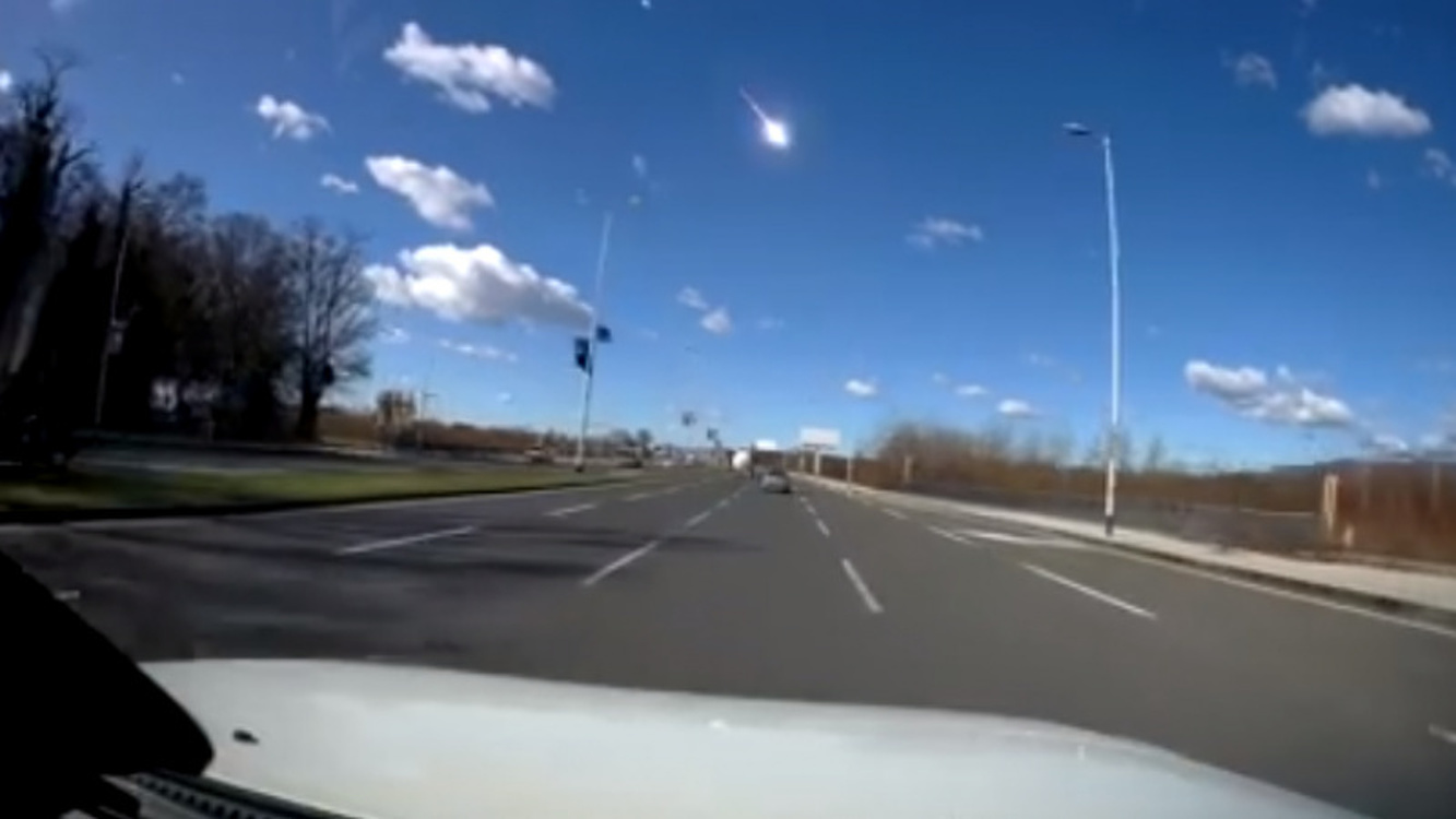 Взрыв метеорита в небе над Хорватией попал на видео — Today.kg