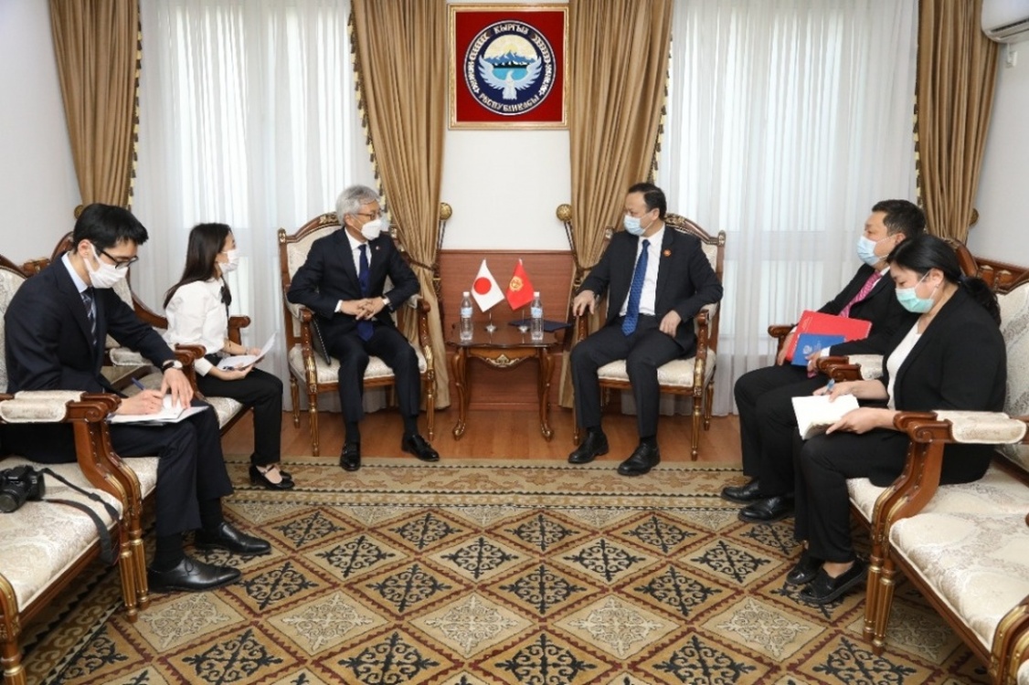 Кыргызстан и Япония намерены укреплять сотрудничество в разных сферах — Today.kg