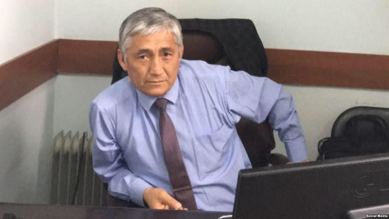 Альтернативная СДПК просит Алмазбека Атамбаева отдать печать партии — Today.kg