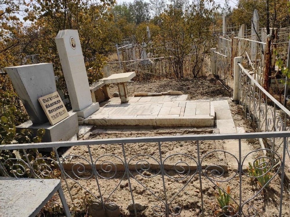 В Оше задержаны подозреваемые в краже металлических оградок с кладбищ — Today.kg