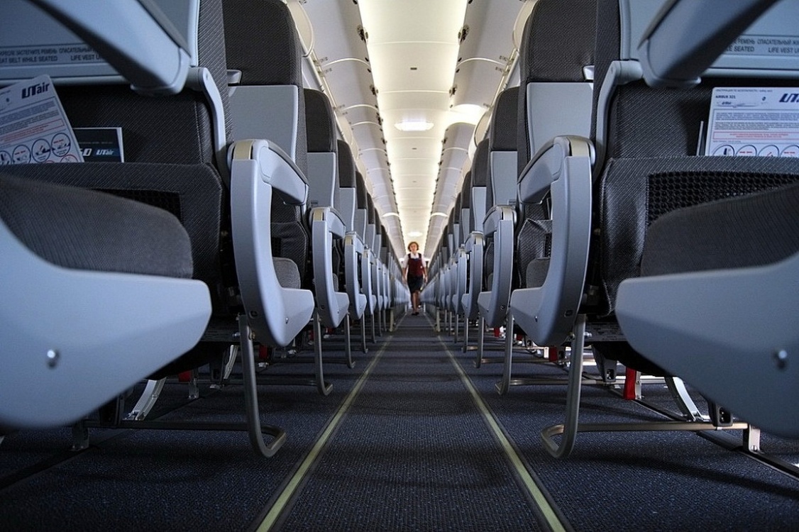 Найдены все пассажиры, летевшие одним рейсом с заразившимися коронавирусом — Today.kg