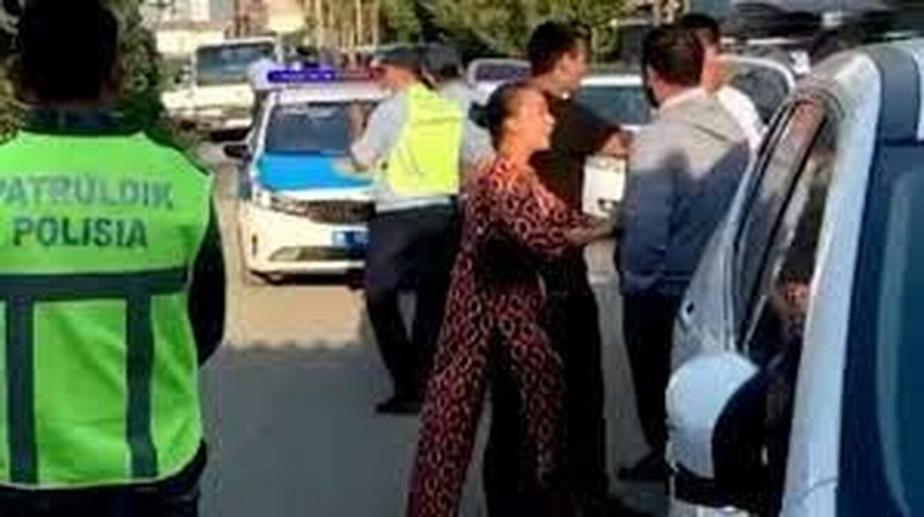 В Казахстане мужчина застрелил пришедших выселять его полицейских — Today.kg
