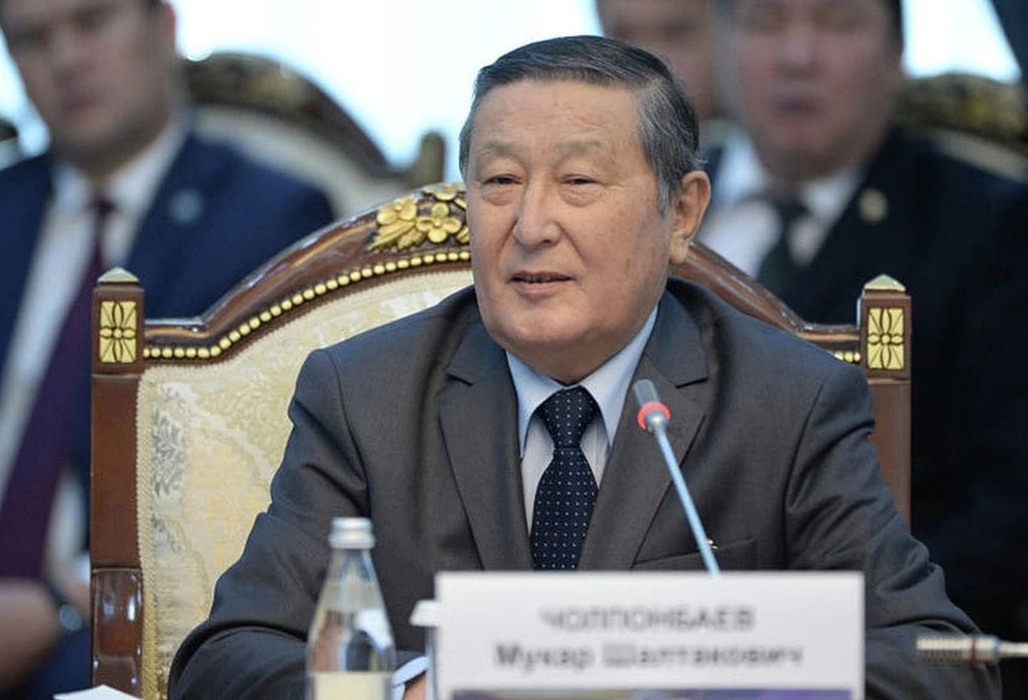 Бывший спикер Жогорку Кенеша Мукар Чолпонбаев выздоровел от коронавируса — Today.kg