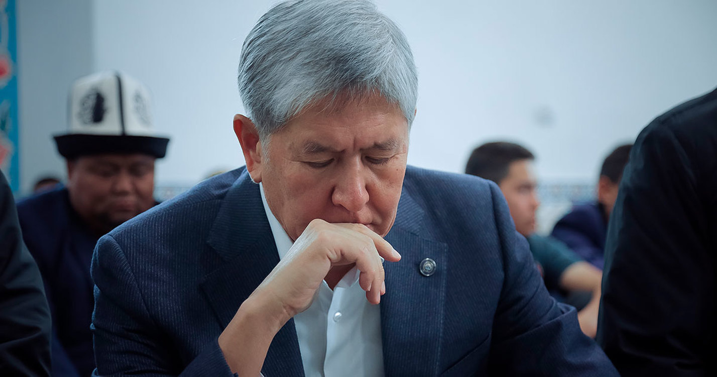 Бывшему президенту Алмазбеку Атамбаеву лучше. Он сможет участвовать в суде — Today.kg