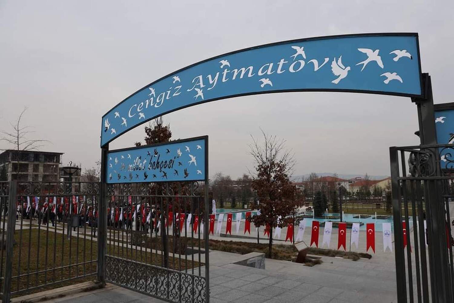 В одном из городов Турции открыли Парк имени Чингиза Айтматова — Today.kg