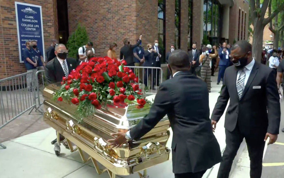 Как прошли похороны Джорджа Флойда — видео — Today.kg