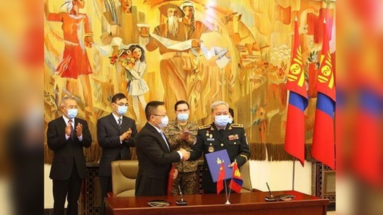 Китай пожертвовал медикаменты для Монголии, чтобы помочь бороться с COVID-19 — Today.kg