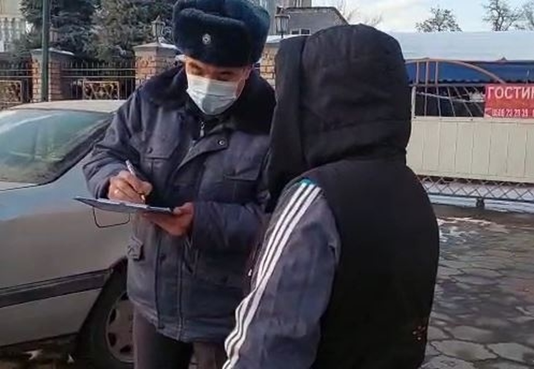 В Бишкеке пешеходам напомнили про штраф за переход в неположенном месте — Today.kg
