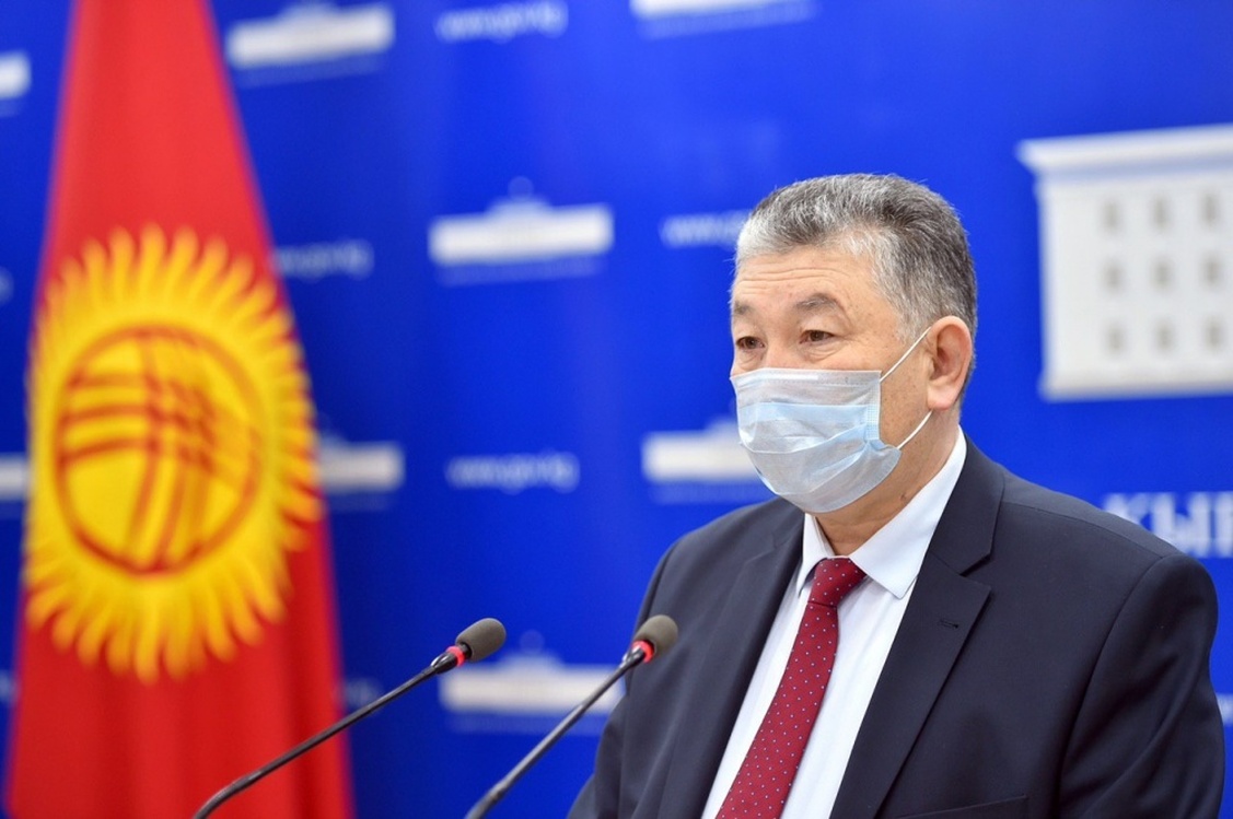 Усенбаев: В Кыргызстане лишь 20% населения соблюдают масочный режим — Today.kg
