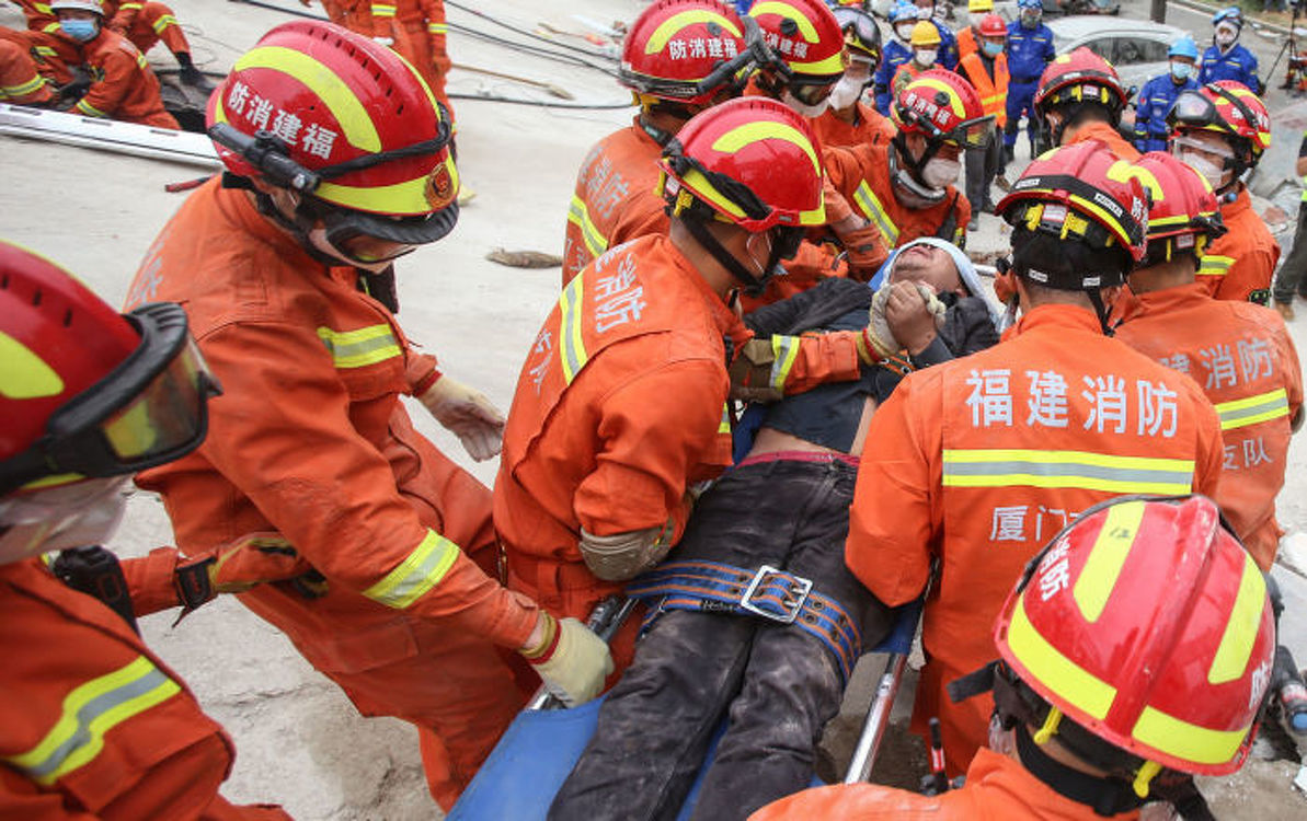 В Китае мужчину спасли через 68 часов после обрушения отеля для карантина — Today.kg