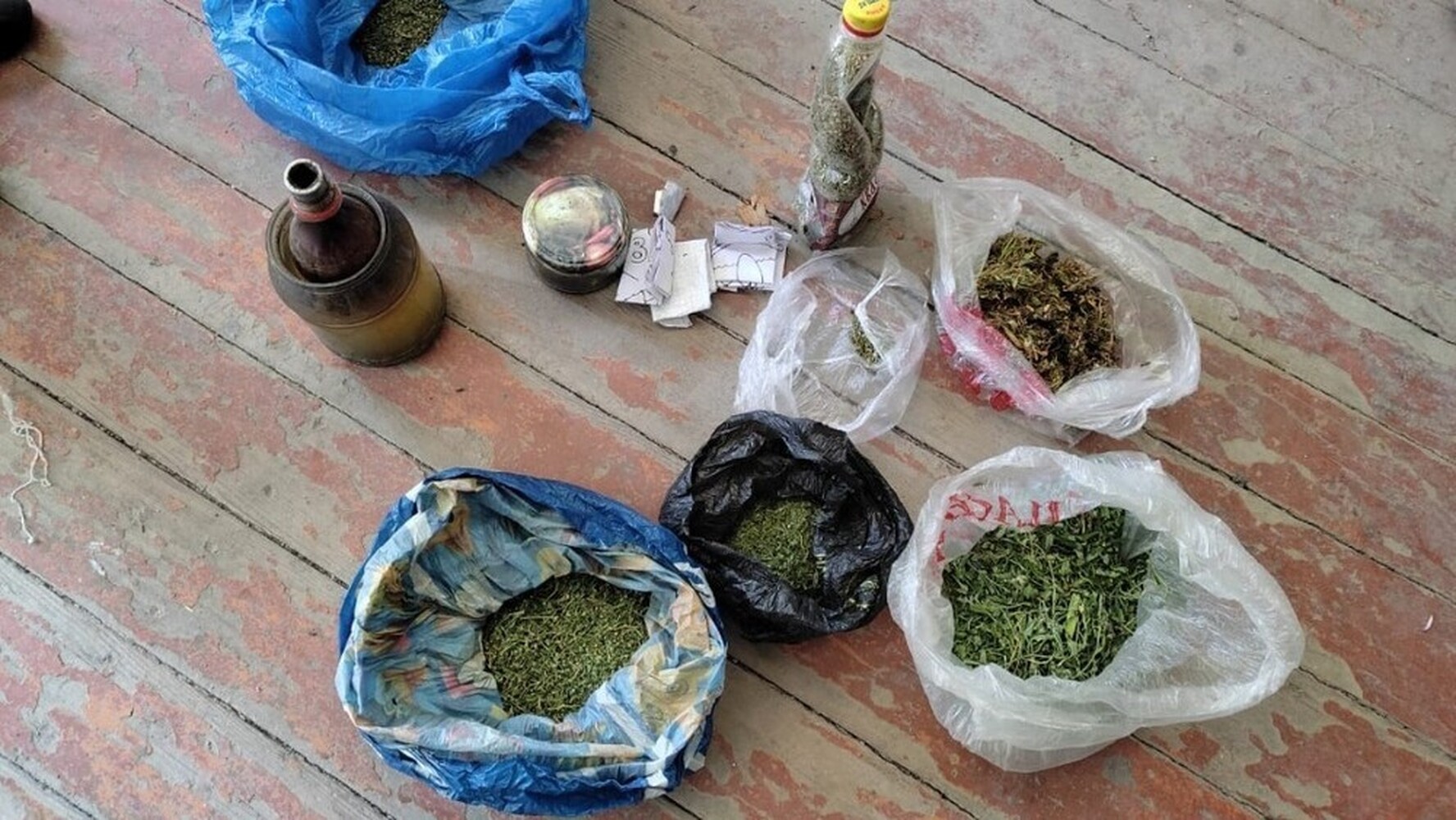В Таласе сотрудники СБНОН задержали подозреваемого в наркоторговле — Today.kg