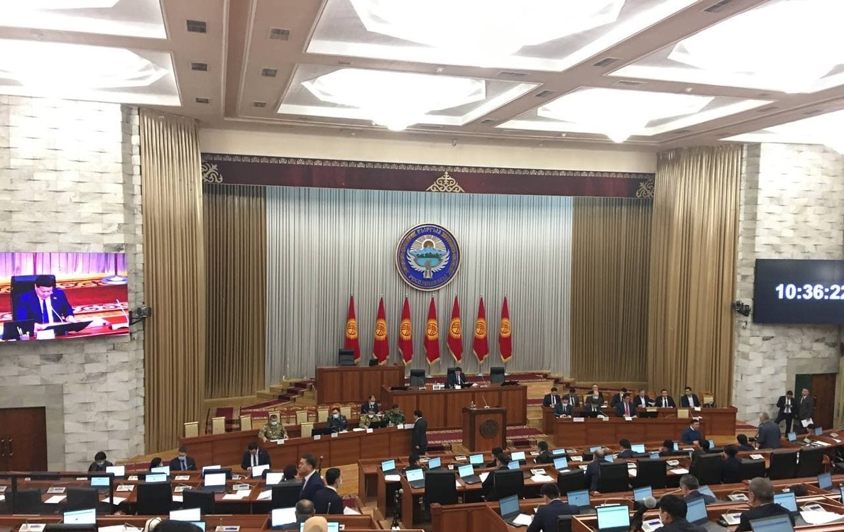 Отправка войск в Казахстан: Парламент решил провести заседание в закрытом режиме — Today.kg