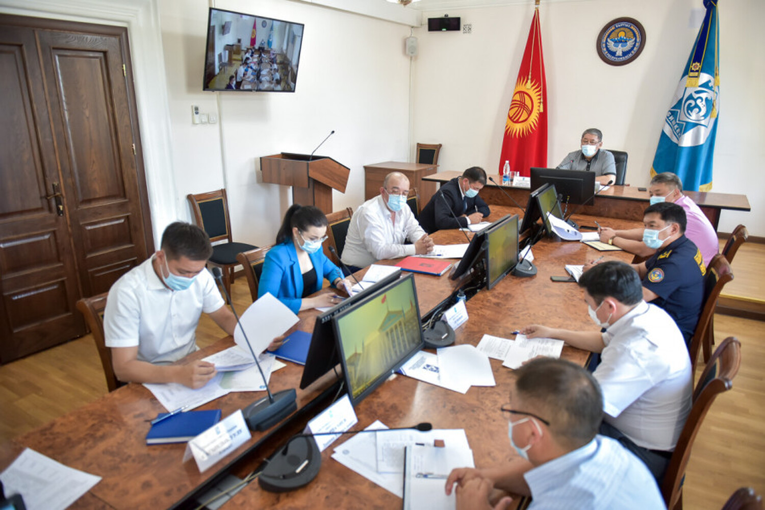 Третья волна COVID-19. Чиновники мэрии Бишкека получили выговоры — Today.kg