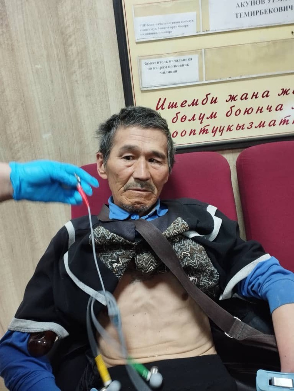 Медики нашли в Бишкеке мужчину, который ничего не помнит. Ищут родных — Today.kg