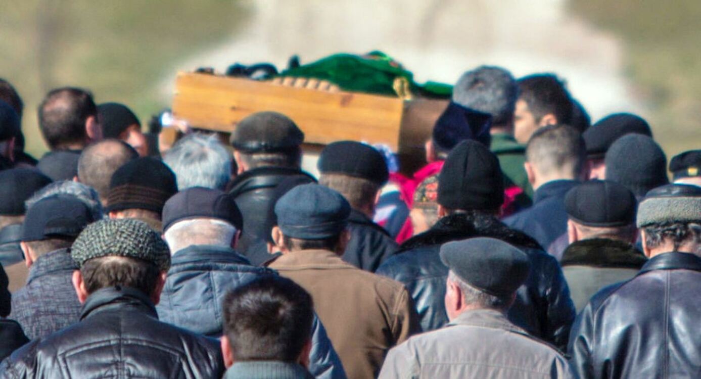 ДУМК КР издал фетву о предотвращении расточительства на похоронах — Today.kg