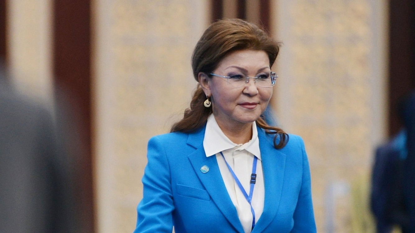 Политолог: Смещение Назарбаевой может означать ее нейтрализацию или паузу перед выборами — Today.kg