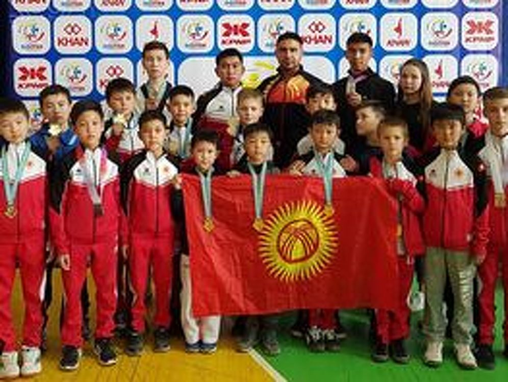 Кыргызстанец занял второе место на крупном турнире по гольфу в США — Today.kg