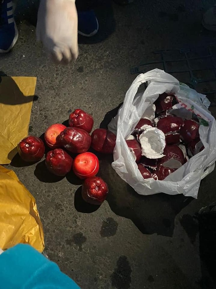 В Бишкеке нашли фуру с наркотиками — их прятали в муляжи яблок — Today.kg