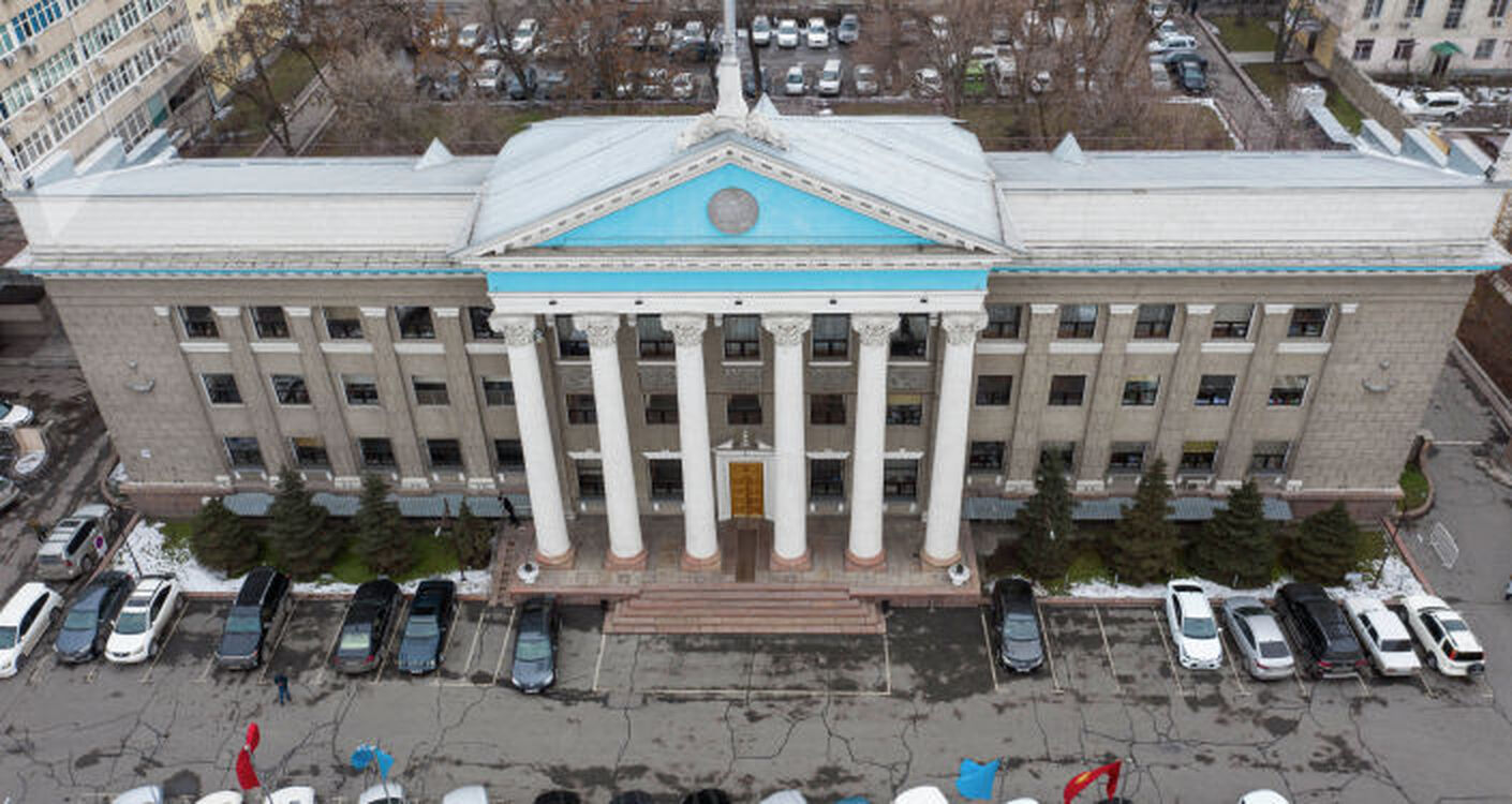 Мэрия Бишкека хочет отменить мораторий на выдачу земель, депутаты БГК поддерживают — Today.kg