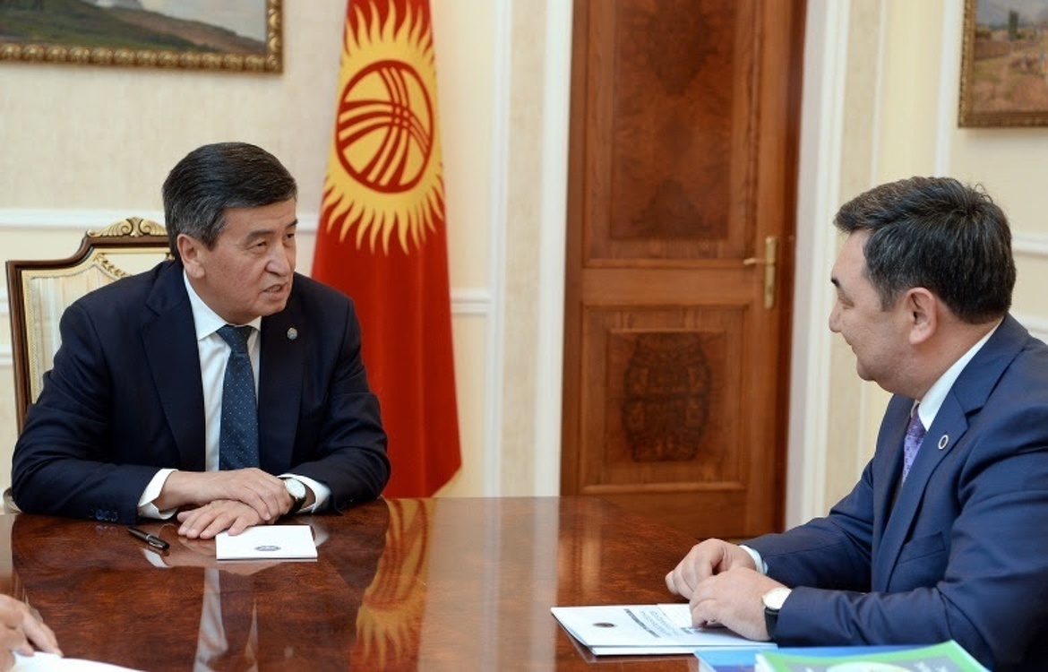 Сооронбай Жээнбеков встретился с Президентом Тюркской Академии — Today.kg