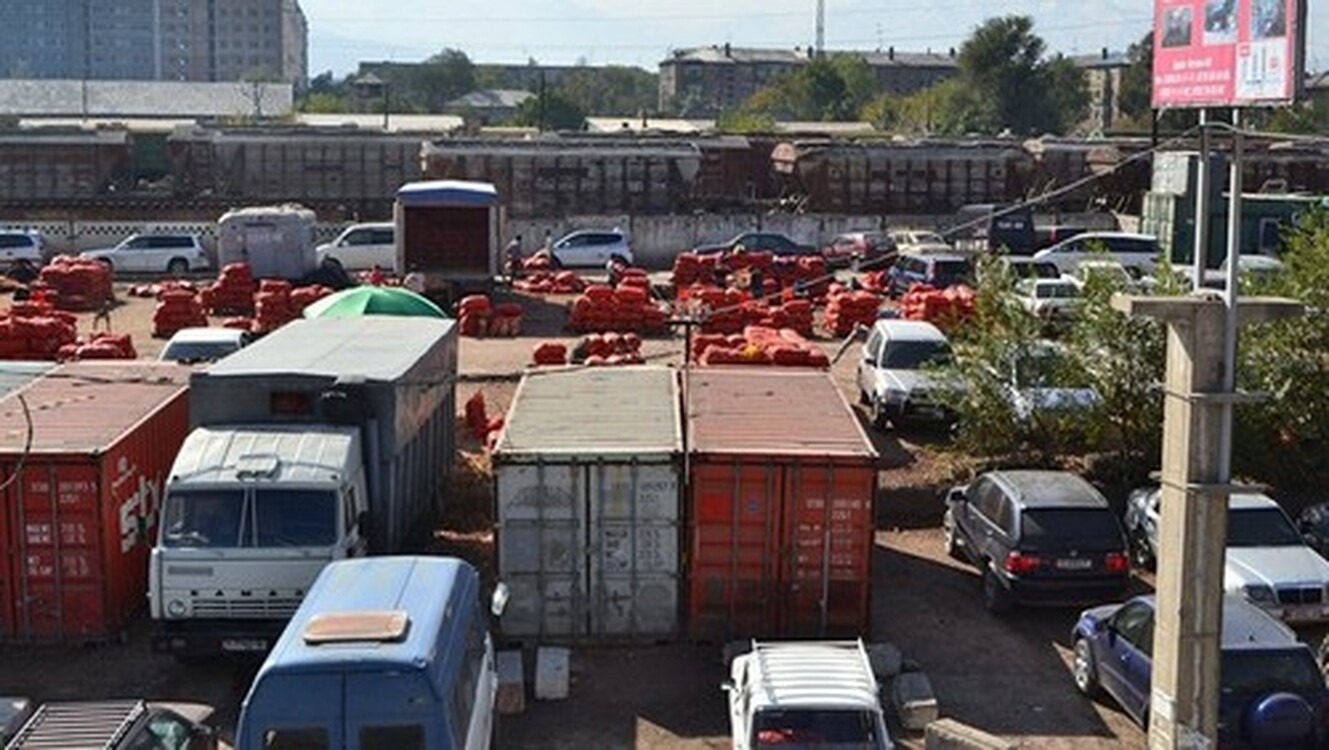 В закрытии рынка «Дыйкан» были заинтересованы лица на 7 этаже Белого дома, - депутат — Today.kg