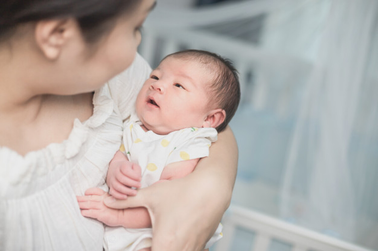 В Кыргызстане наибольшее количество новорожденных за пять лет было зафиксировано в 2019 году — Today.kg