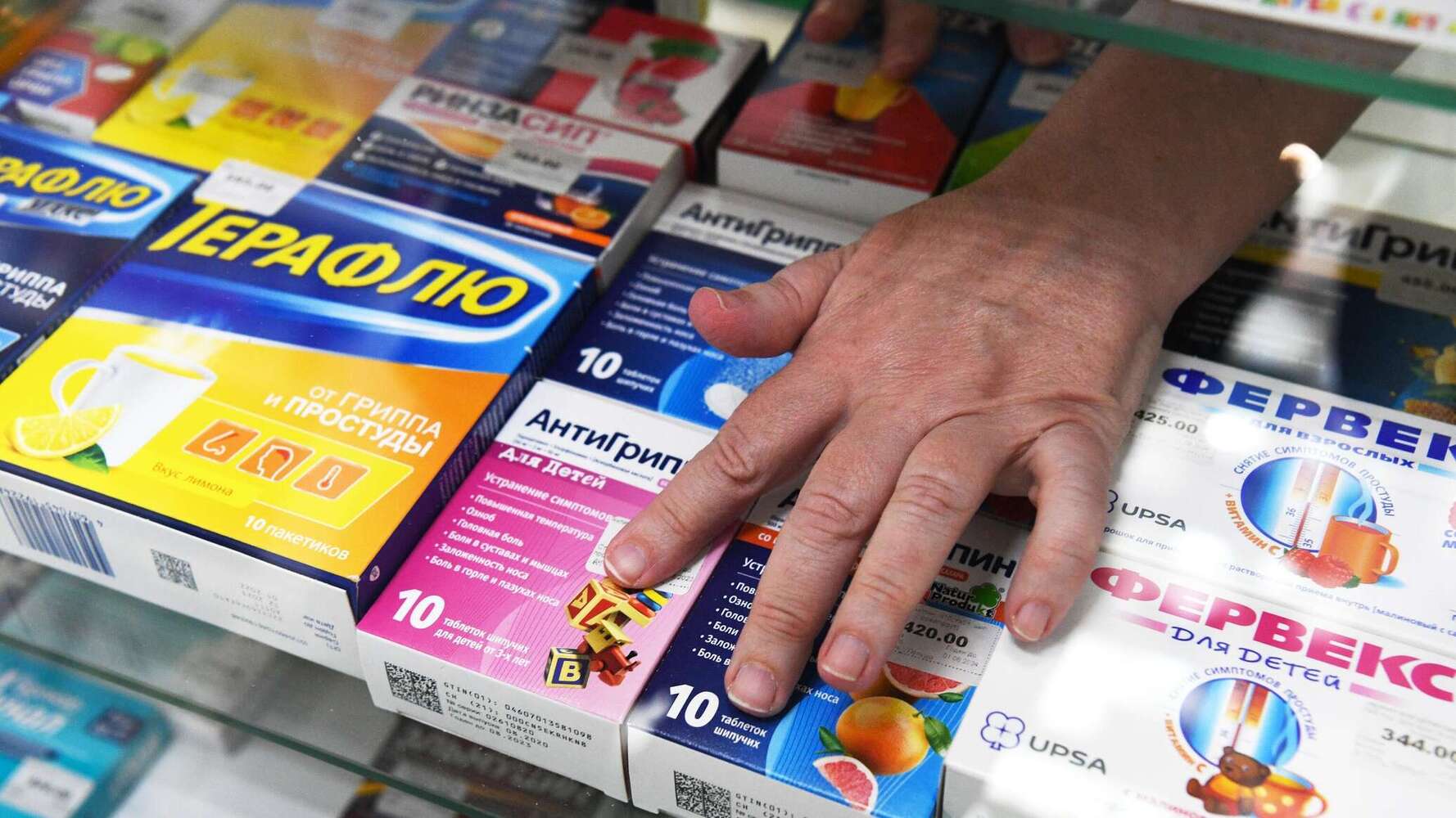 В аптеках КР появятся стенды с информацией о льготных лекарствах — Today.kg