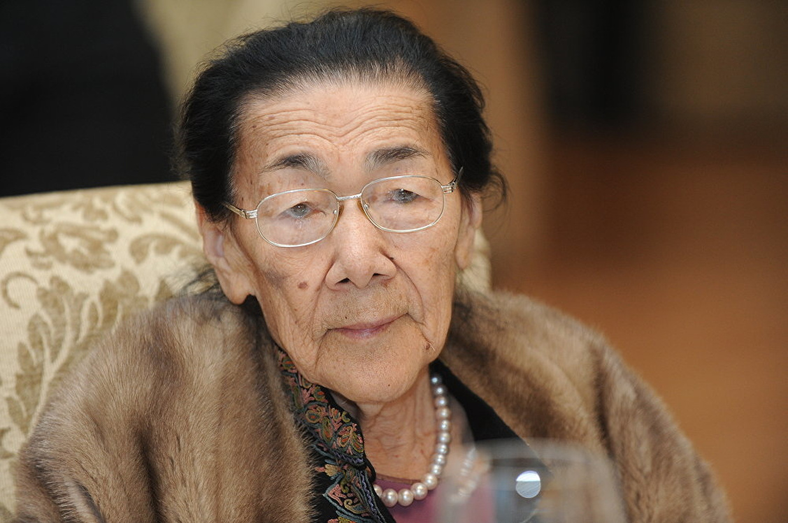 В Кыргызстане объявлена неделя, посвященная 100-летию Кулуйпы Кондучаловой (программа) — Today.kg