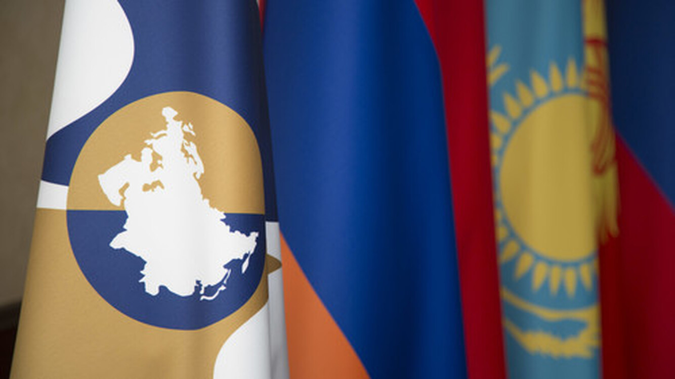 Покрытие внешнего долга международными резервами в Кыргызстане обеспечено на 36%, - ЕЭК — Today.kg