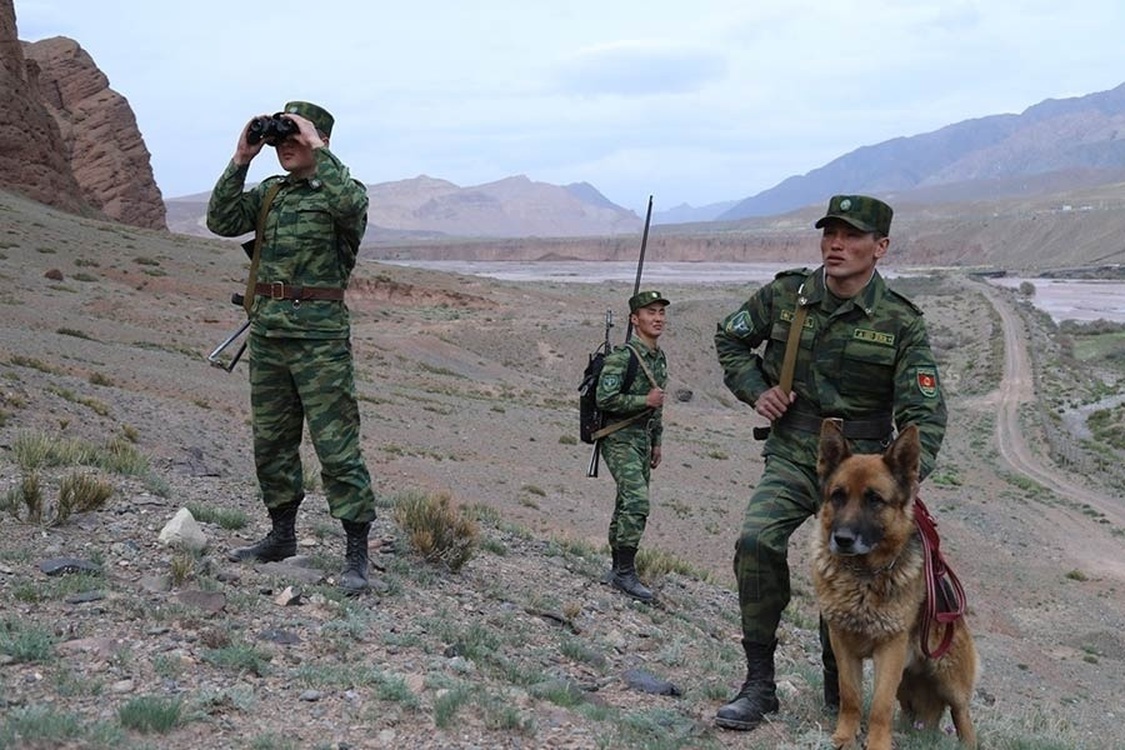 Ночью на границе с Таджикистаном была перестрелка между пограничниками — Today.kg