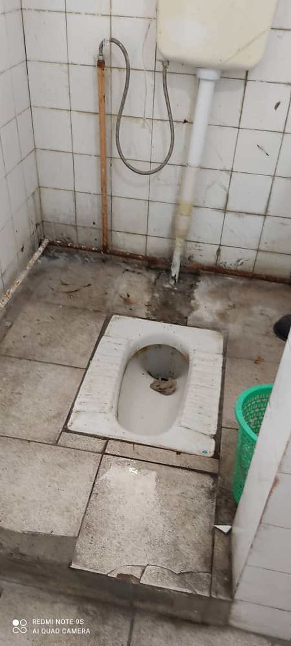 Посетители в шоке от туалета музея на Сулайман Тоо — Today.kg