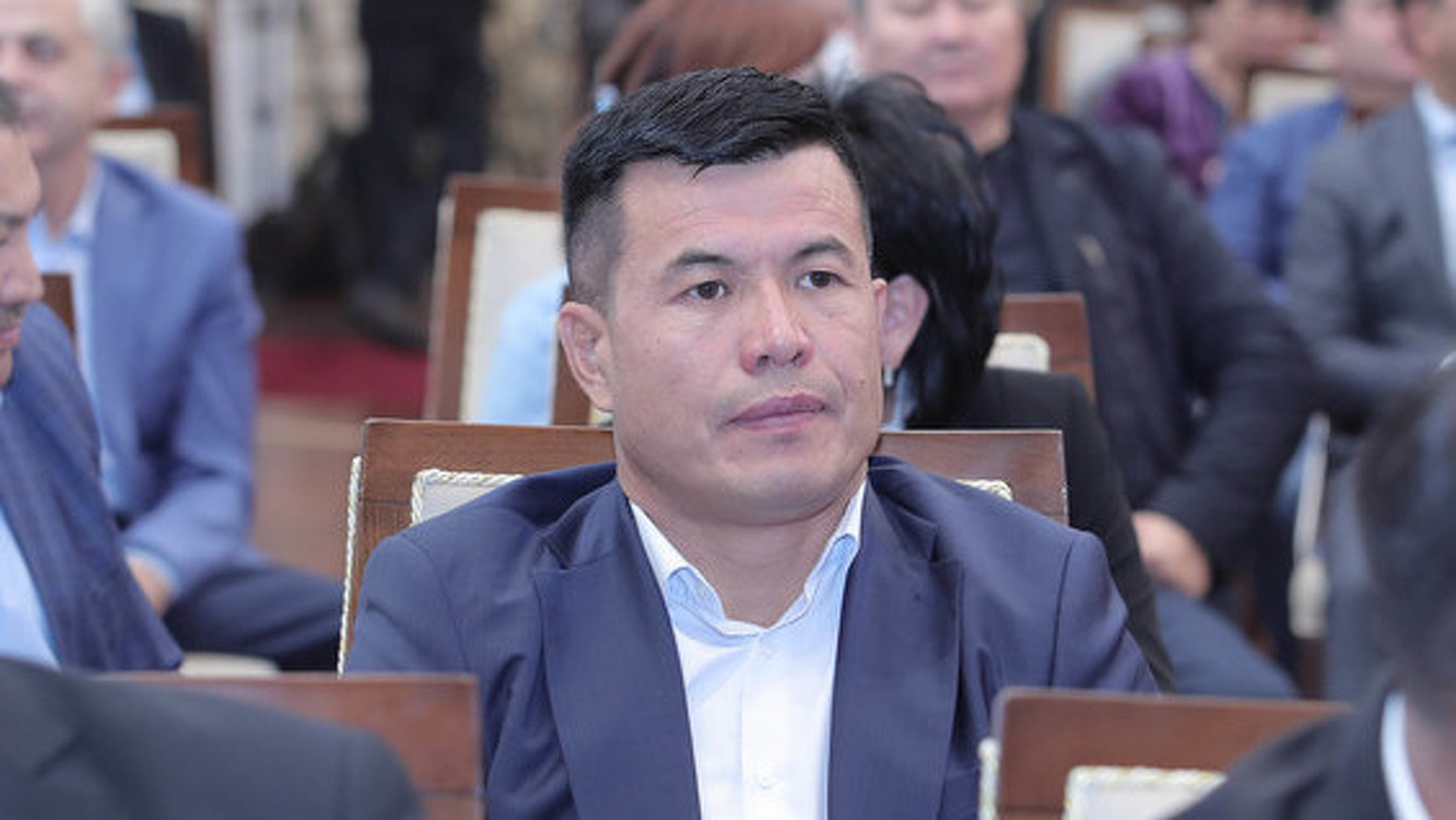 Депутат предлагает уменьшить количество судей Конституционной палаты — Today.kg