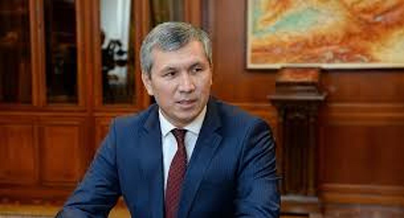 Акрамжан Мадумаров возглавил Баткенскую область - биография — Today.kg