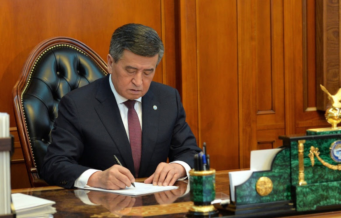 Президент принял отставку Абылгазиева. Правительство тоже ушло в отставку — Today.kg